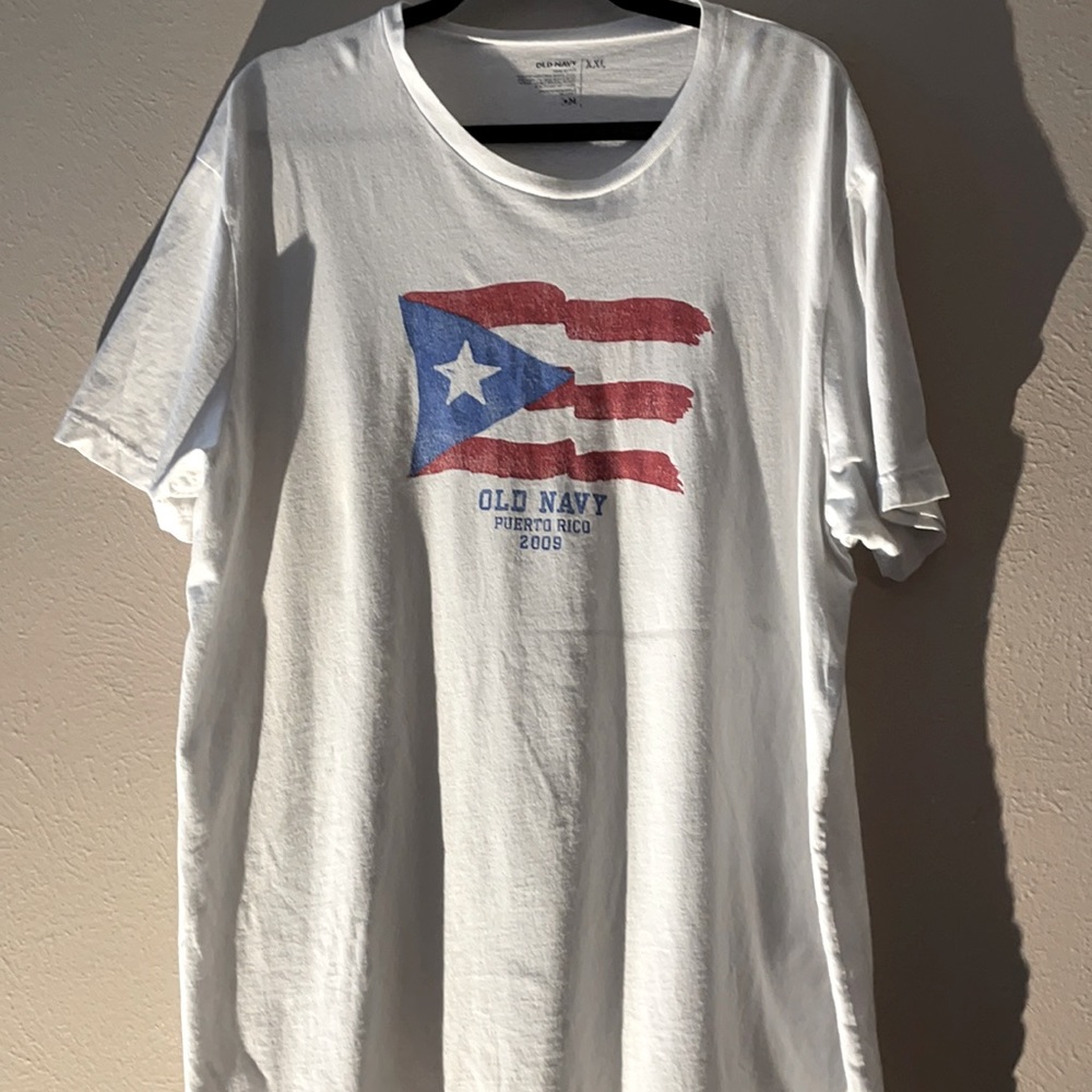 2009 Old Navy T Shirt
